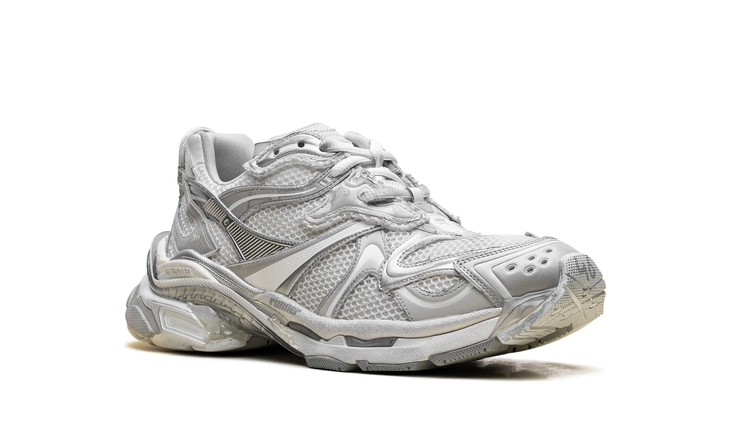 Runner Sneaker "Worn-Out - White Silver" 779066 W3RXP 9110