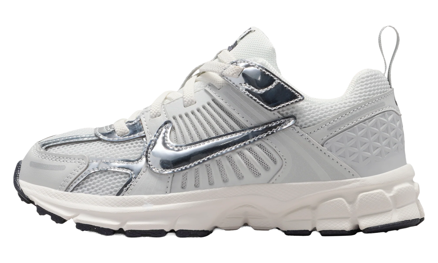 Vomero 5 PS "Photon Dust Chrome" IM9465 001