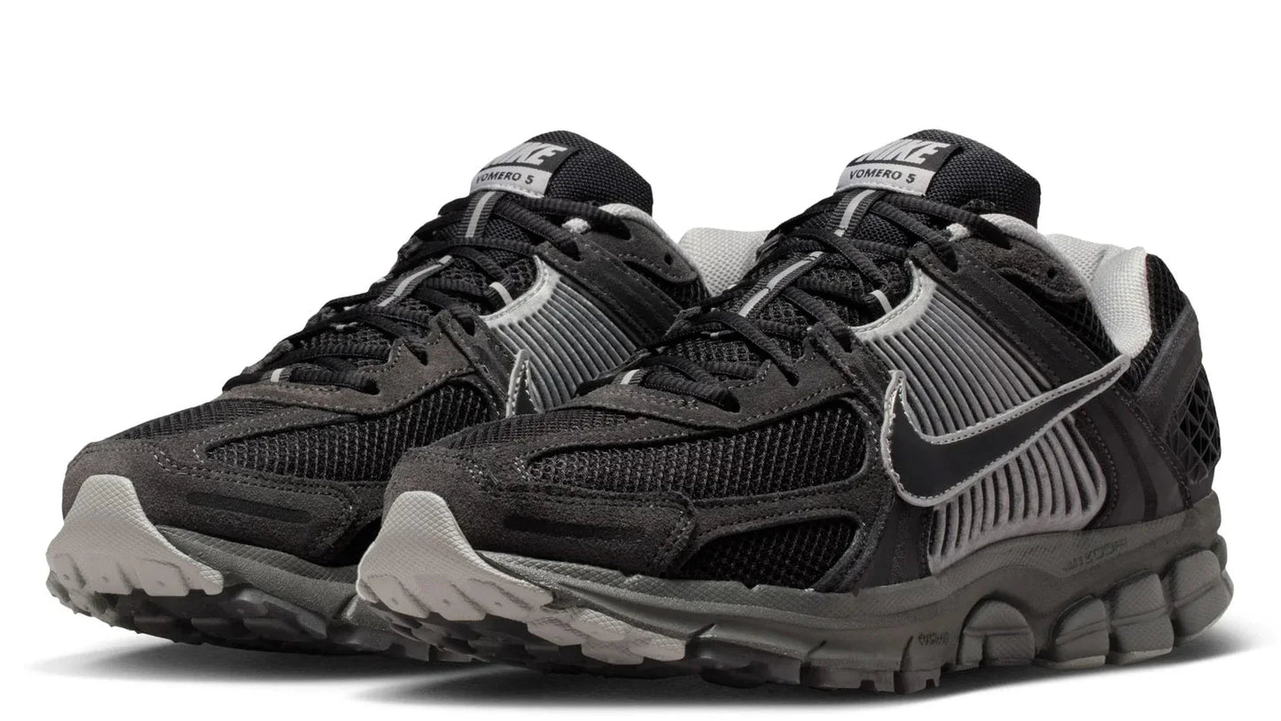Zoom Vomero 5 Anthracite Flat Silver