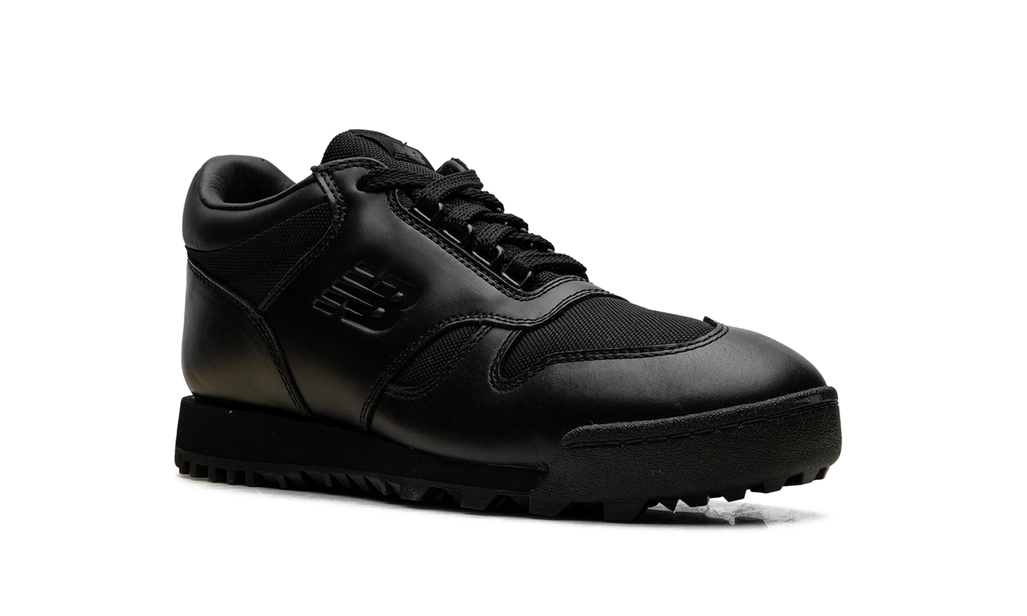Rainier Low "Triple Black" UALGSBBB