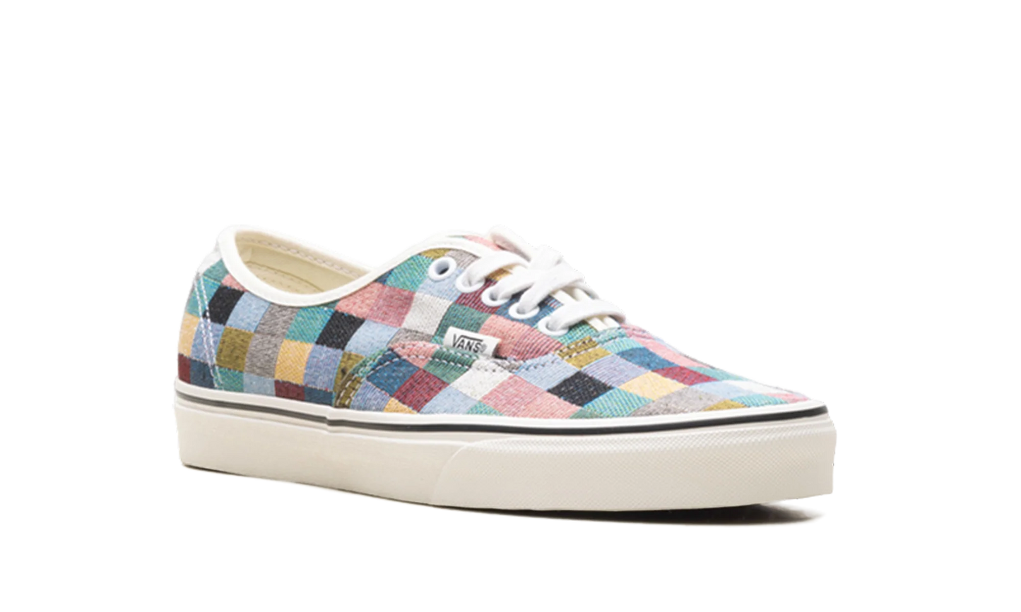 Authentic "Woven Checkers" VN0A38EM011