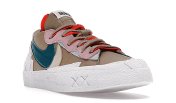 Blazer Low sacai KAWS Reed