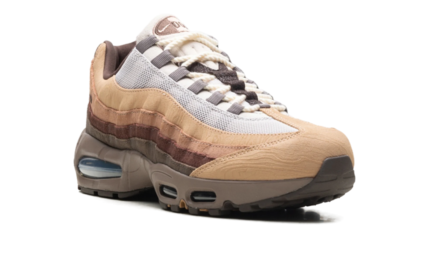 Air Max 95 "Big Bubble Ducks of a Feather Oregon Ducks Lumber Yard" IQ3988 001