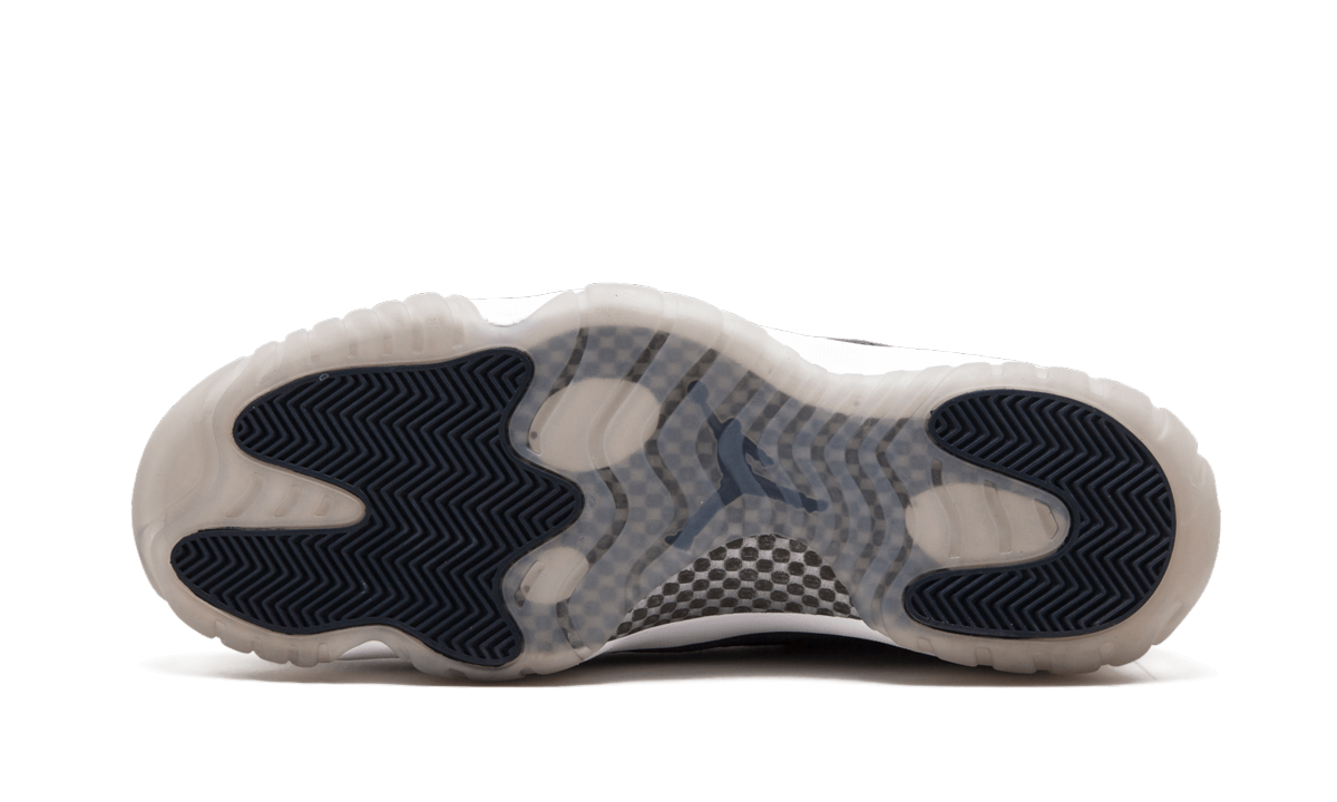 11 Retro Low IE "Obsidian" 919712 400