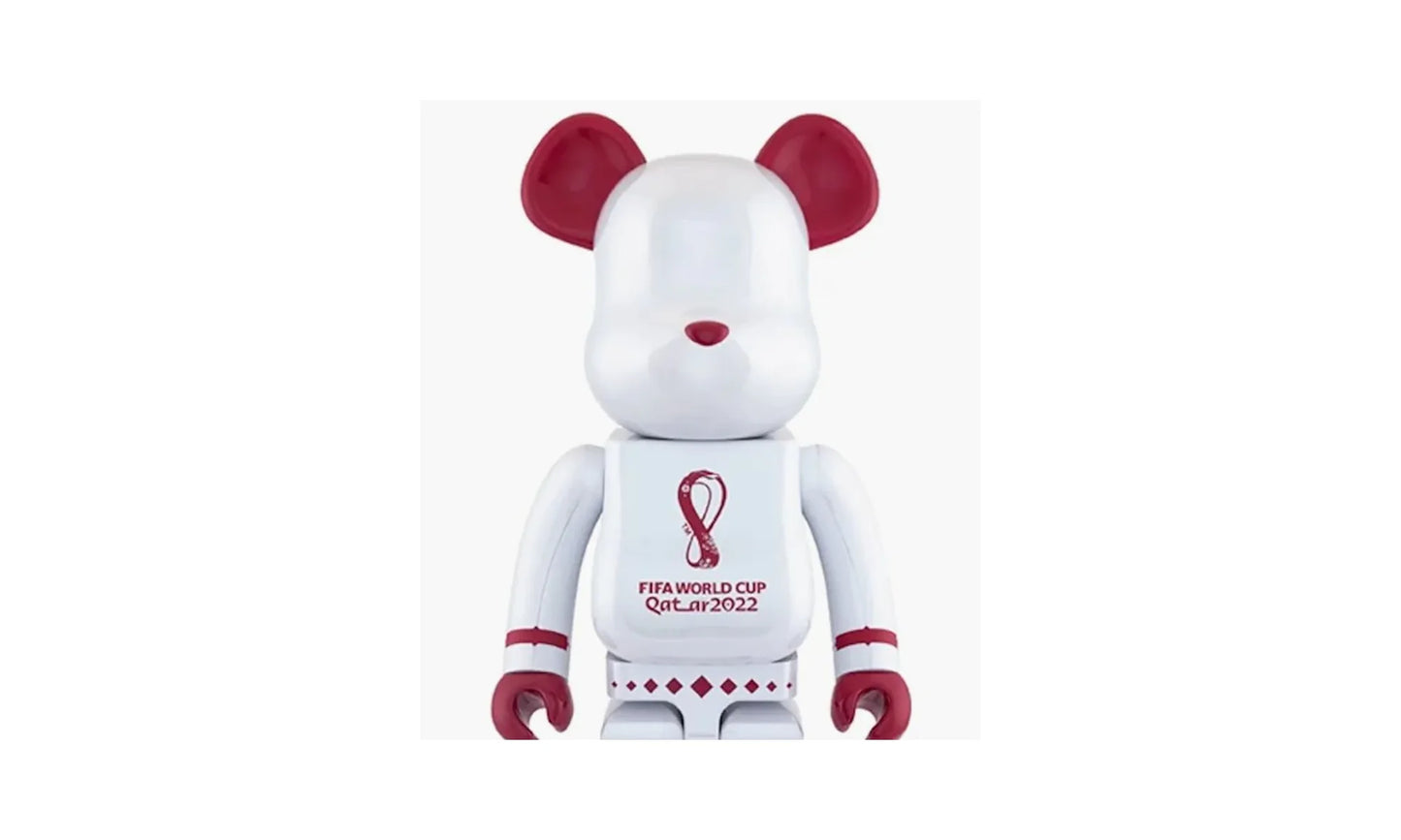 Bearbrick FIFA World Cup Qatar 2022 "White Chrome - 1000%" MEDI3039