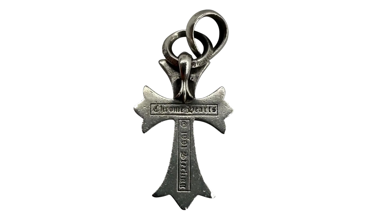Small Cross Pendant with Bale "Silver" CHRM1054