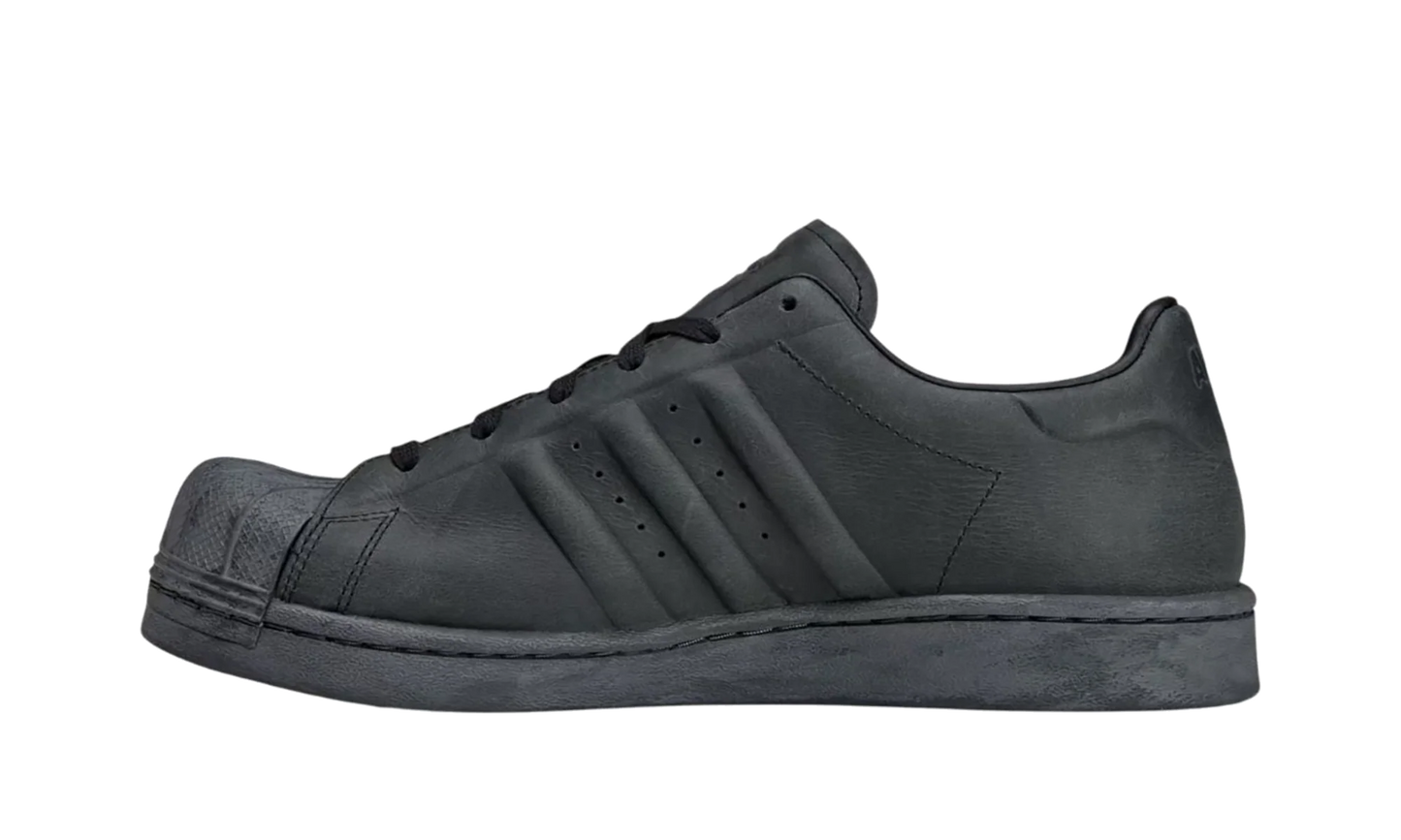Superstar WMNS "AVAVAV Carbon" JR9458