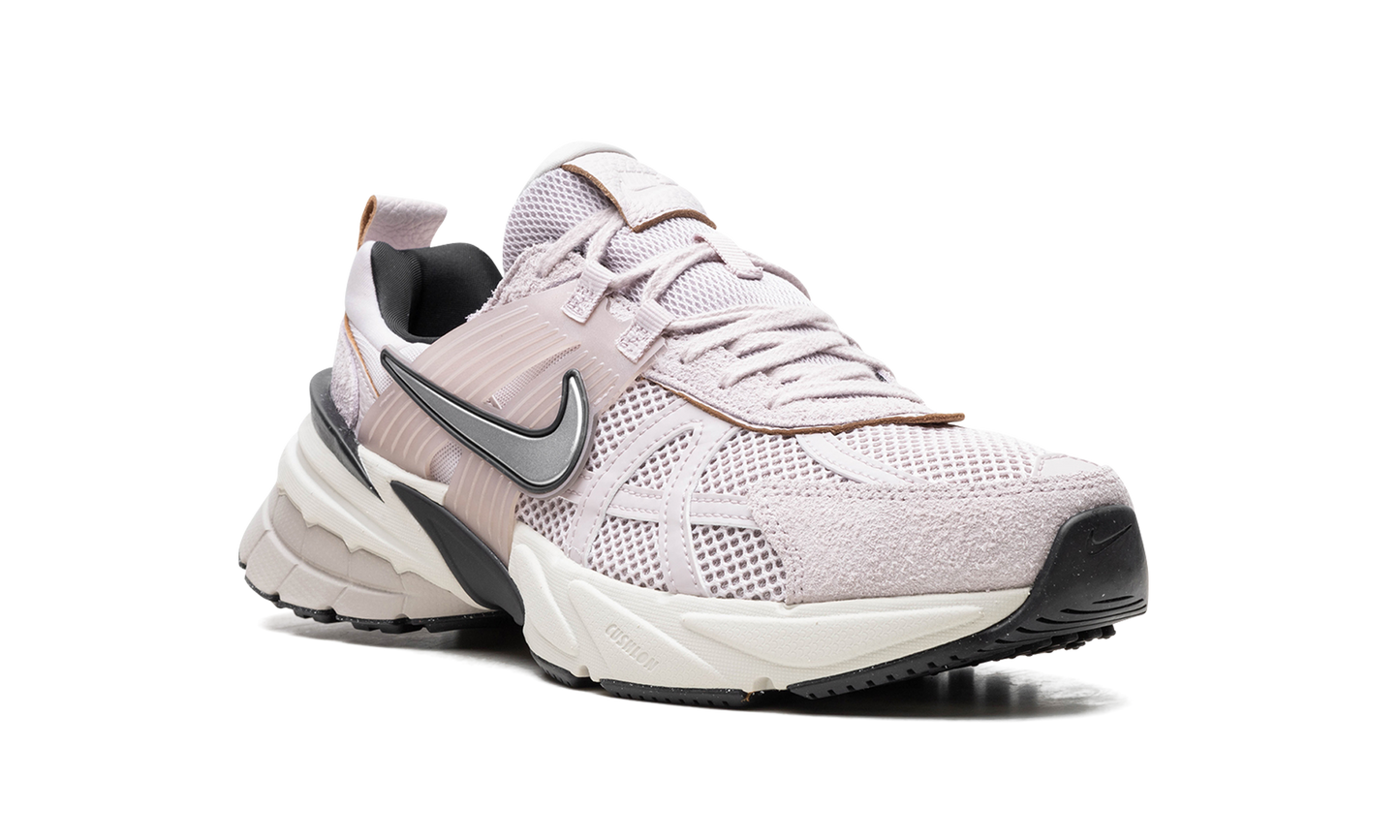 V2K Run Wmns"Platinum Violet" FN6703 001