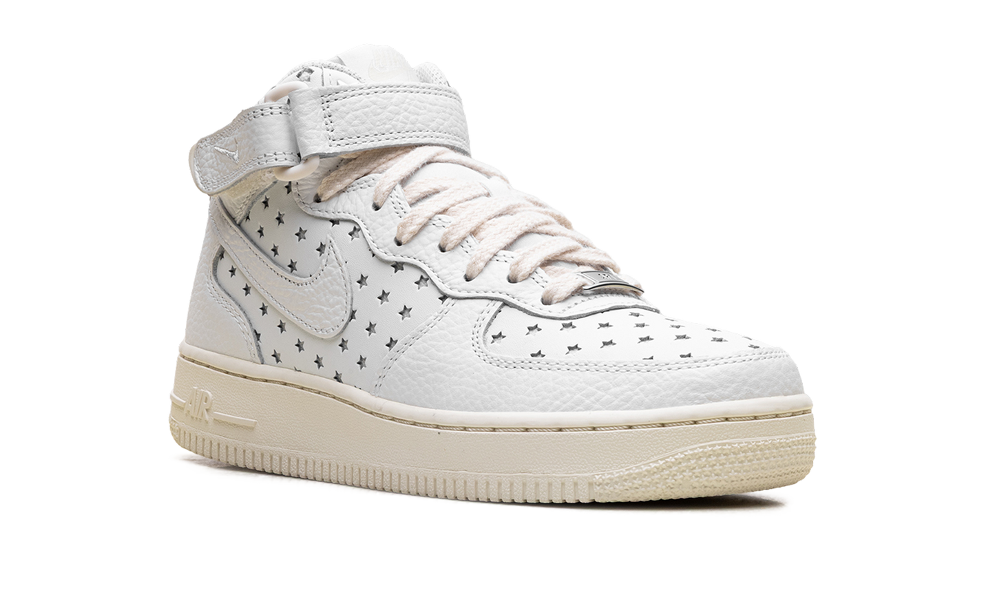 AIR FORCE 1 MID WMNS"CUT OUT STARS" DV3451 100