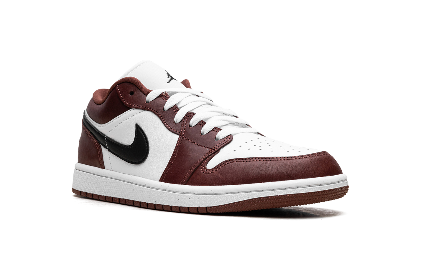 1 Low SE "Dark Pony" HF3148 102
