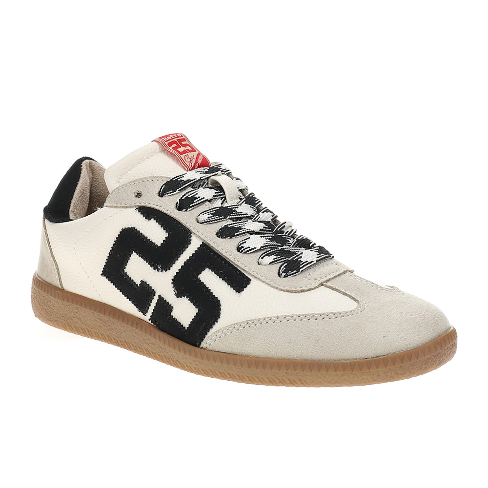 Retro 25 Lace Up Sneakers
