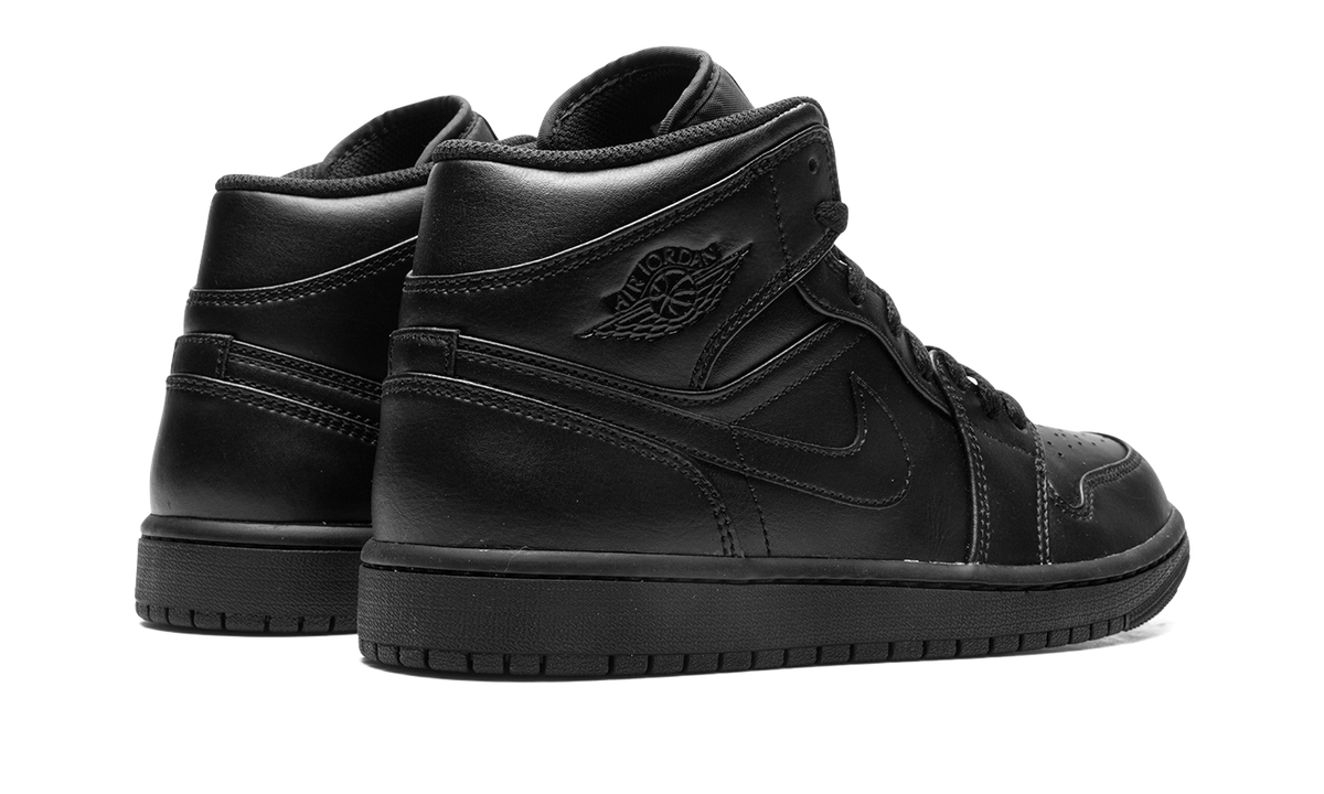 1 Mid "Triple Black" 554724 093