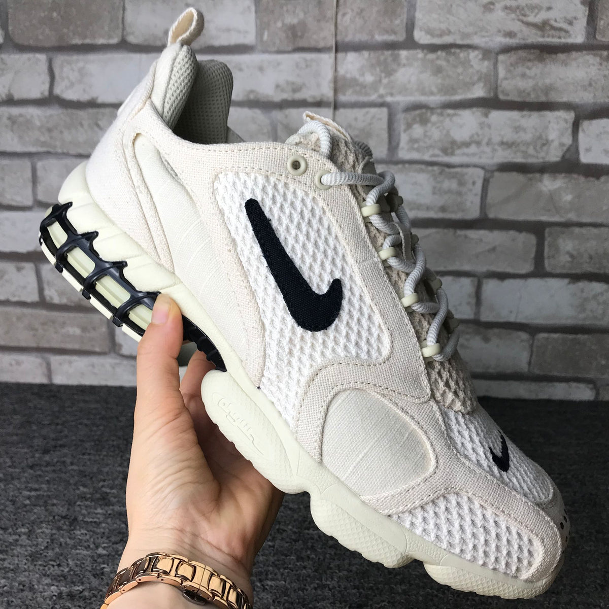 Zoom Spiridon Cage 2 Stussy Fossil