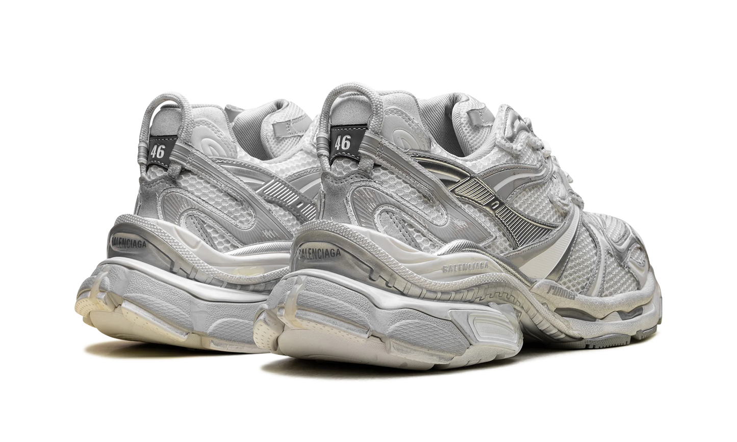 Runner Sneaker "Worn-Out - White Silver" 779066 W3RXP 9110
