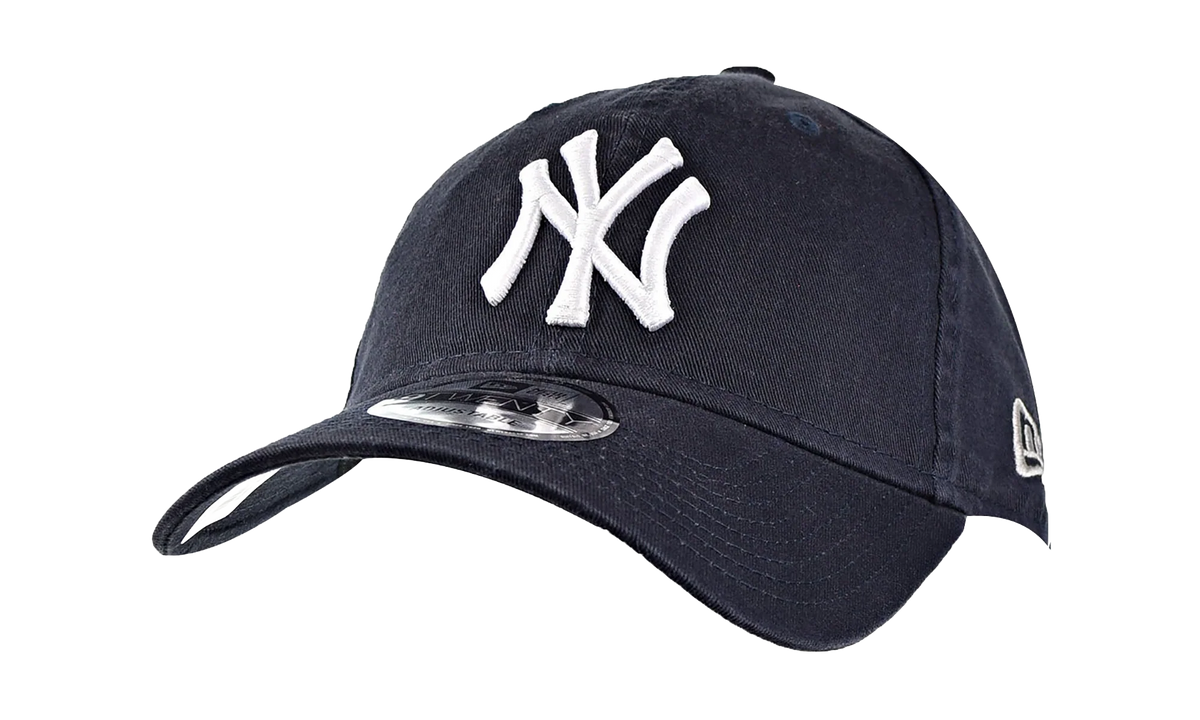 9TWENTY New York Yankees Core Classic Strapback "Navy / White" 11417784