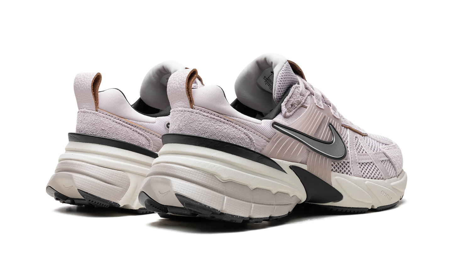 V2K Run Wmns"Platinum Violet" FN6703 001