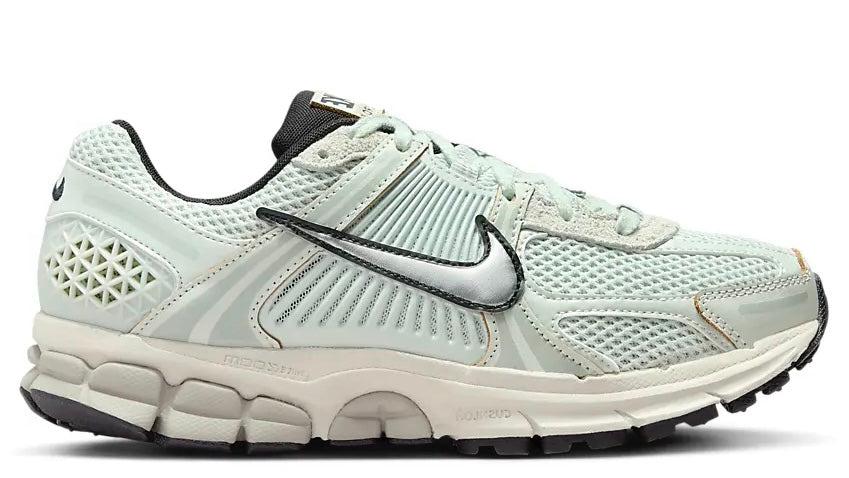 Zoom Vomero 5 Light Silver Chrome (Women's)
