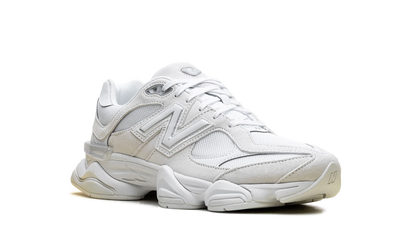 9060 "Reflection White" U906027Z