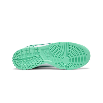 Dunk Low 'Green Glow' Women's (2021)