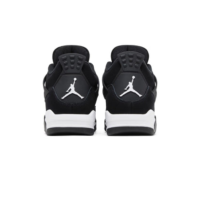 4 Retro 'White Thunder' (2024)