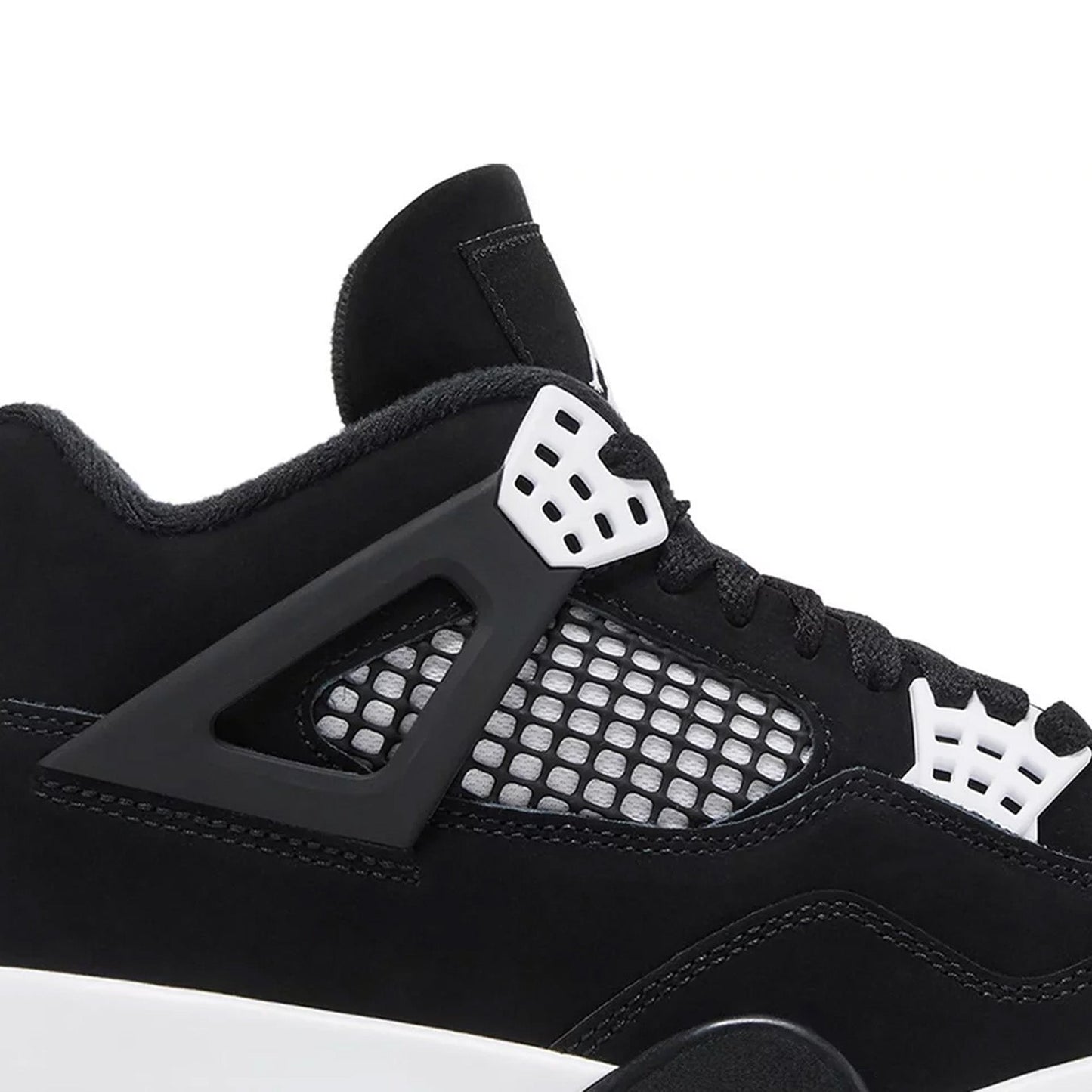 4 Retro 'White Thunder' (2024)