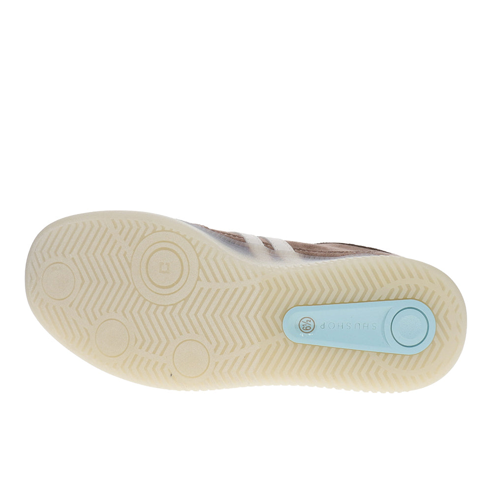 Poppy Sneakers