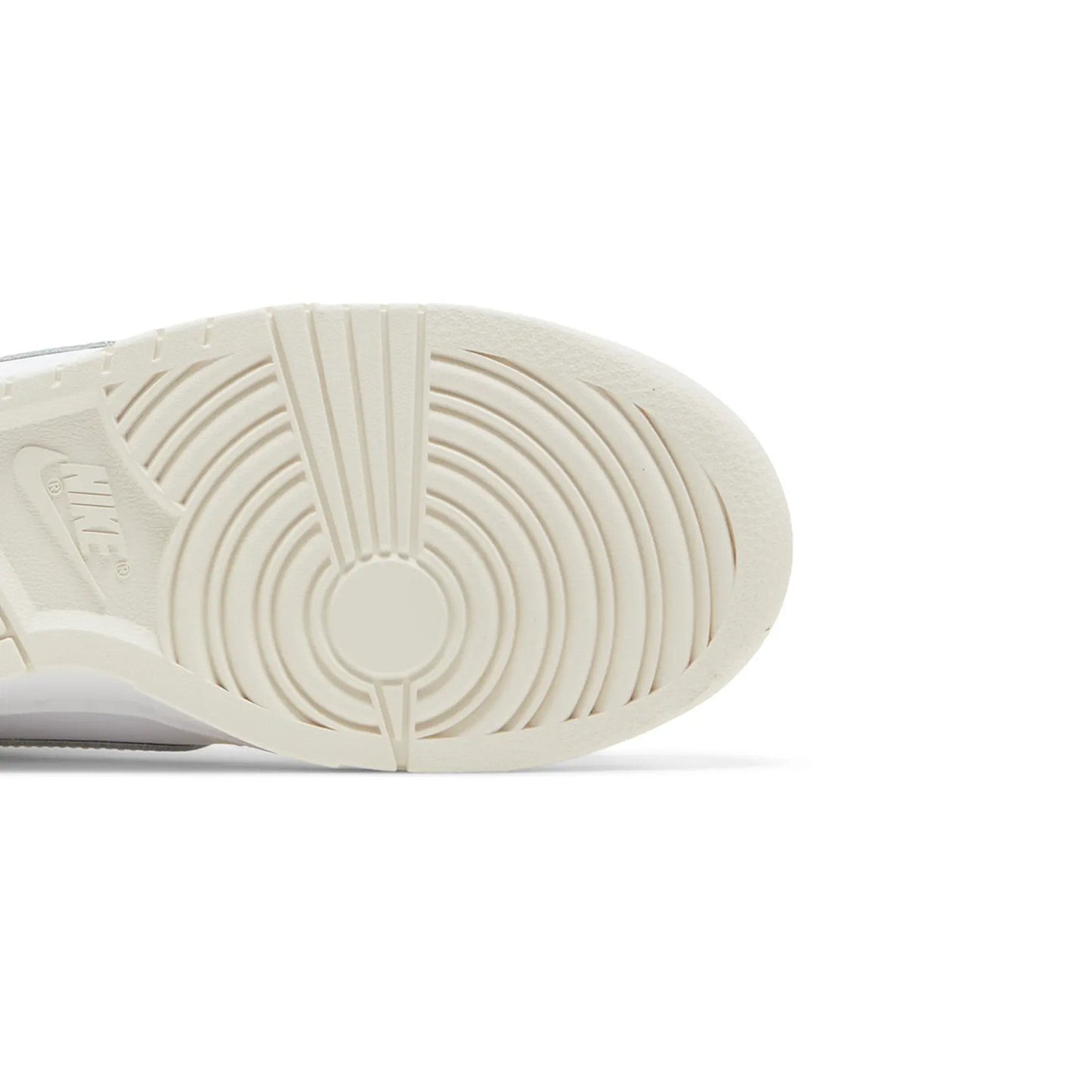 Dunk Low Retro 'Coconut Milk' W (2022)