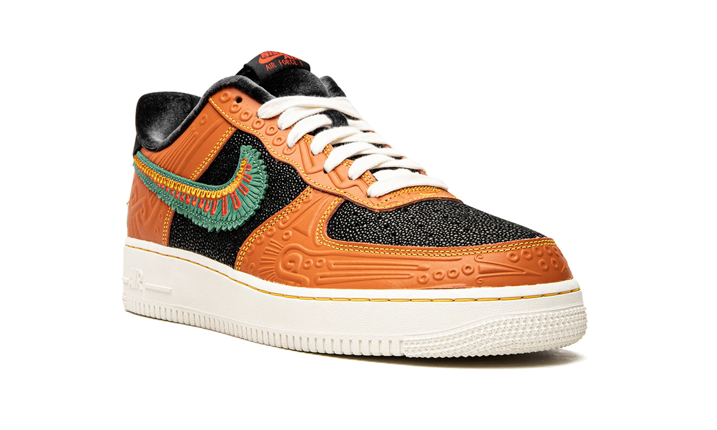 Air Force 1 '07 LX "Siempre Familia" DO2157 816