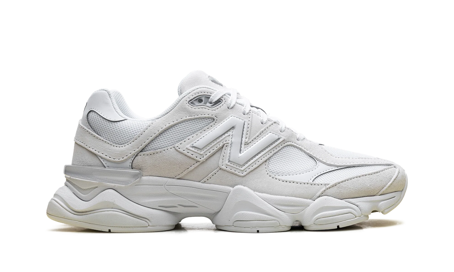 9060 "Reflection White" U906027Z