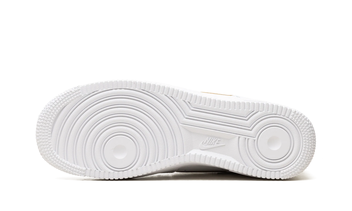 Air Force 1 '07 "White / Parachute Beige" FJ4146 124