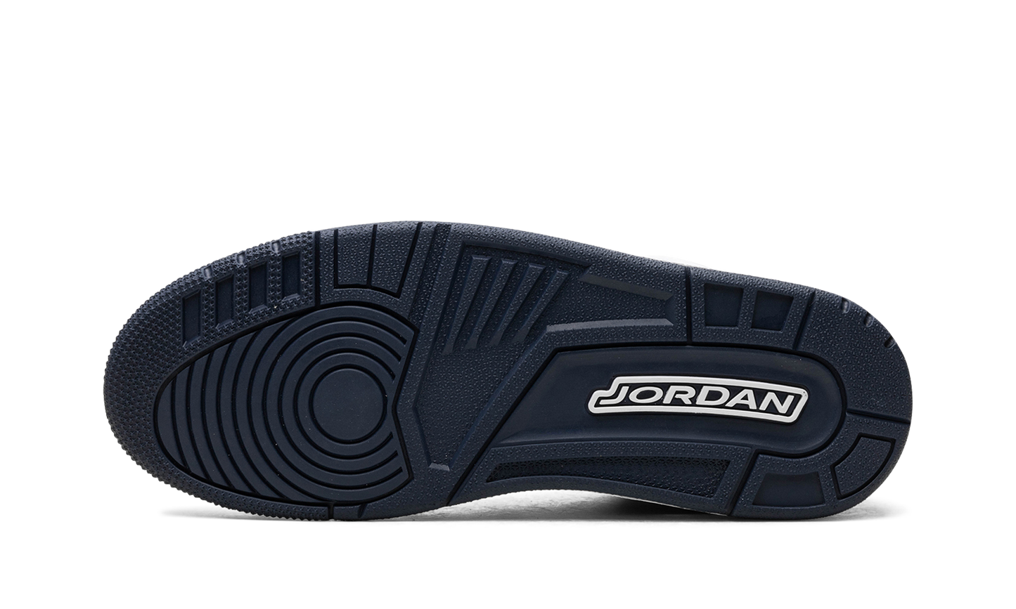 Spizike Low "Obsidian" FQ1759 104
