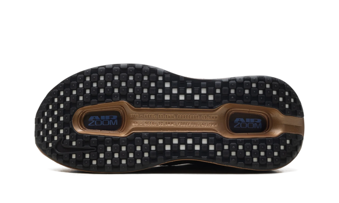 Vomero Premium WMNS "Flat Stout" IQ0028 200