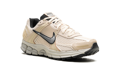 Zoom Vomero 5 WMNS"Pearl White" FN6742 200