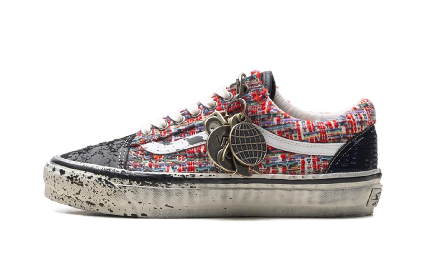 Premium Old Skool "Charms Red Black" VN000D9VBOS