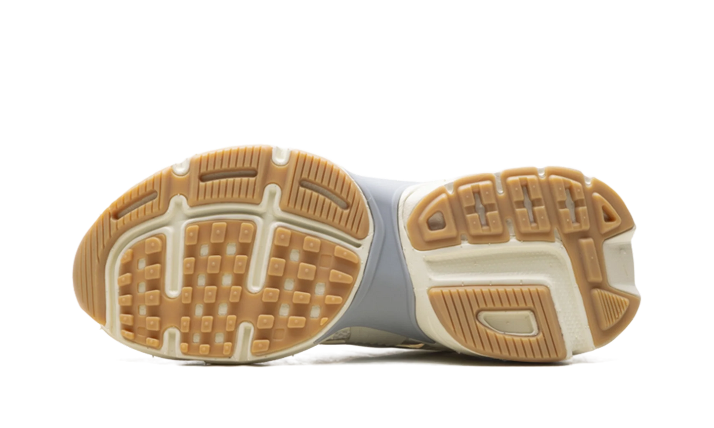 V2K Run WMNS "White Photon Dust Fir" FD0736 108