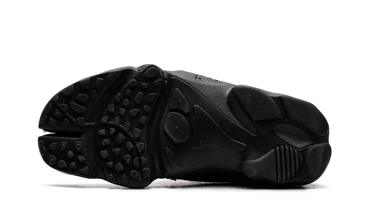 Air Rift WMNS "Black" IB8954 001