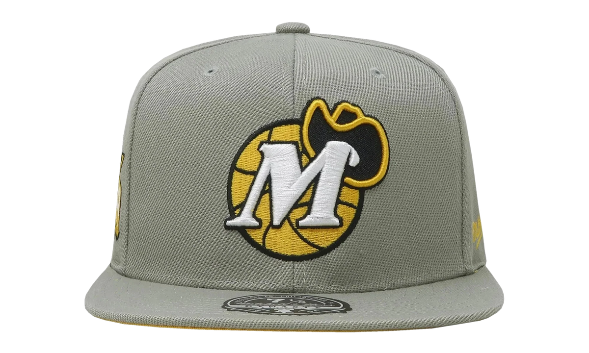 NBA Hardwood Classics Fitted Cap "Dallas Mavericks - Sunny Gray" 6HSFDX21134 DMAGREY