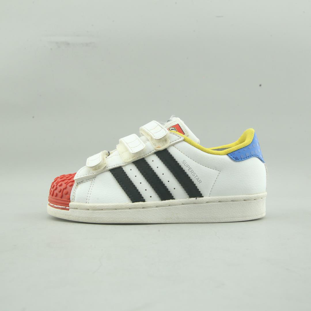 LEGO X SUPERSTAR CF
