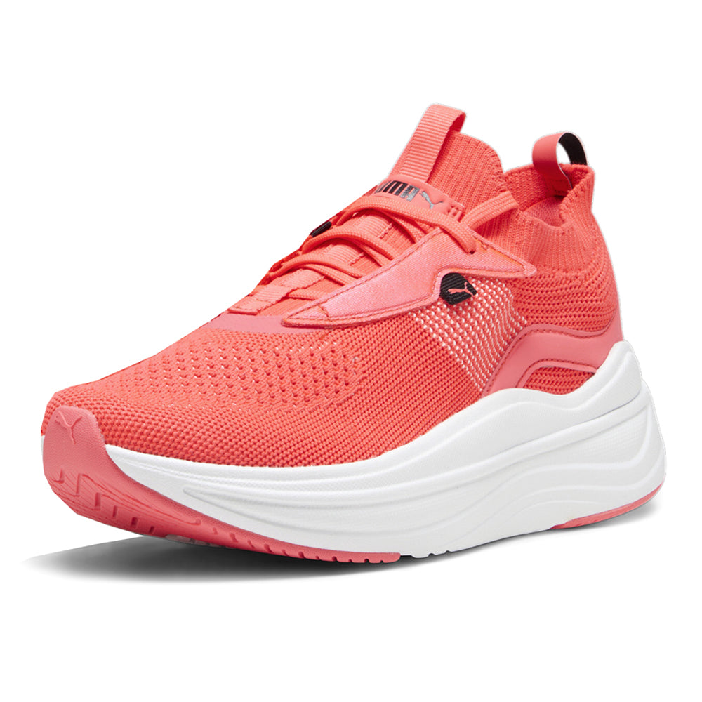 Softride Stakd Lace Up Sneakers