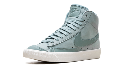 Blazer Mid WMNS"Mineral" DQ7572 300