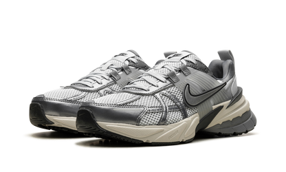 V2K RUN WMNS"Pure Platinum Wolf Grey" FD0736 003