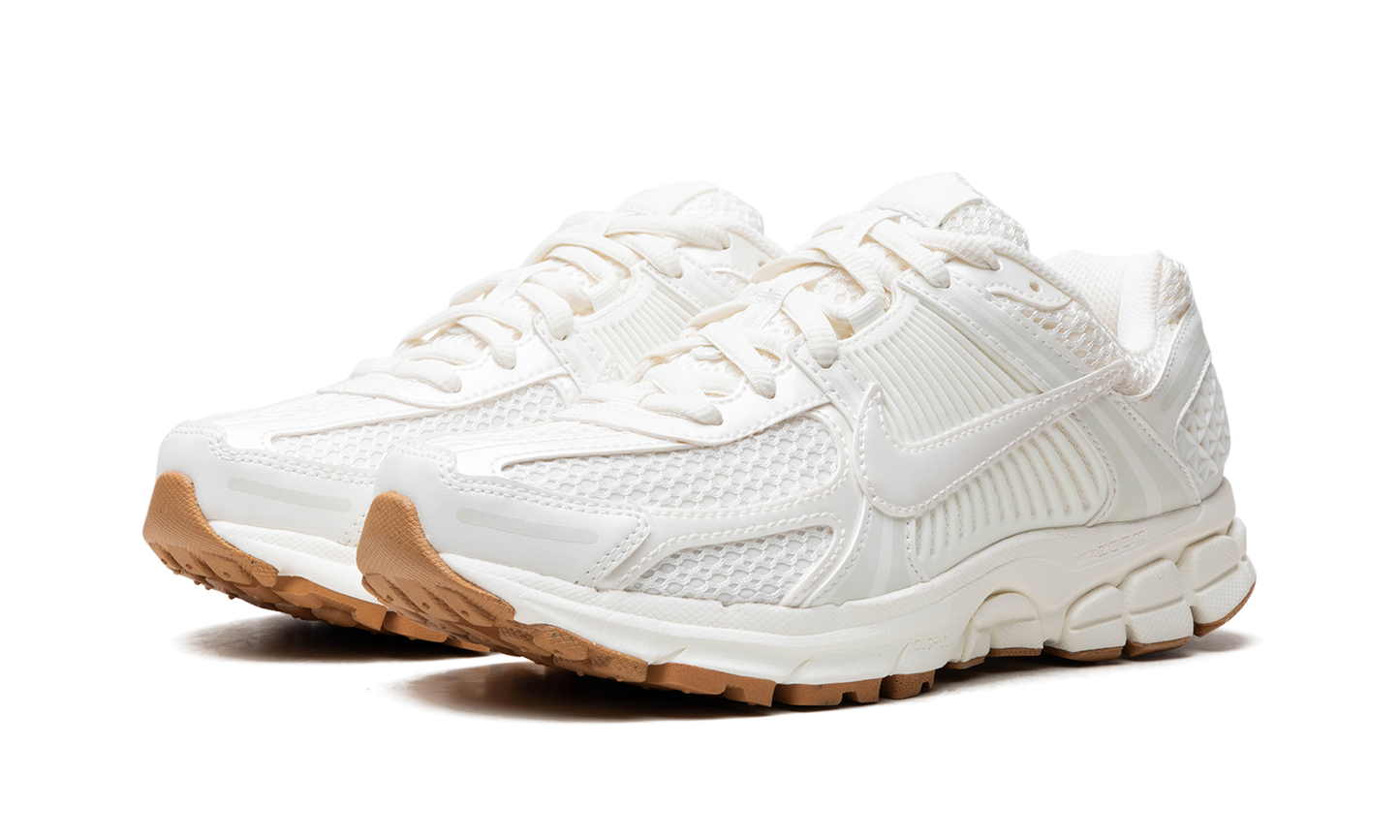 WMNS Zoom Vomero 5"SAIL GUM" HM5886 133