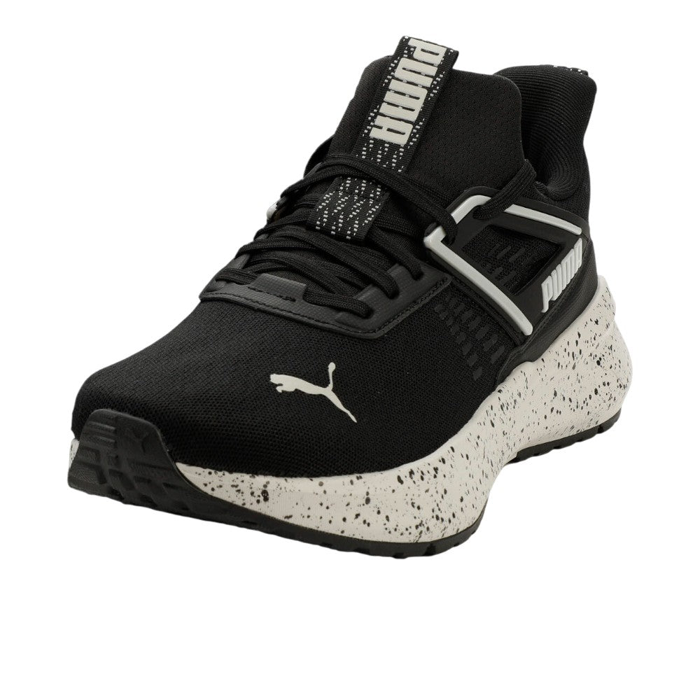 Outpace Speckle Sneakers