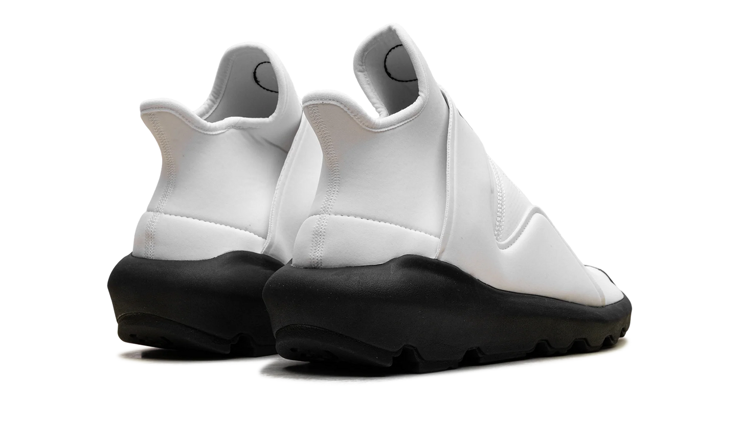 Suberou "Off White Black" BC0898