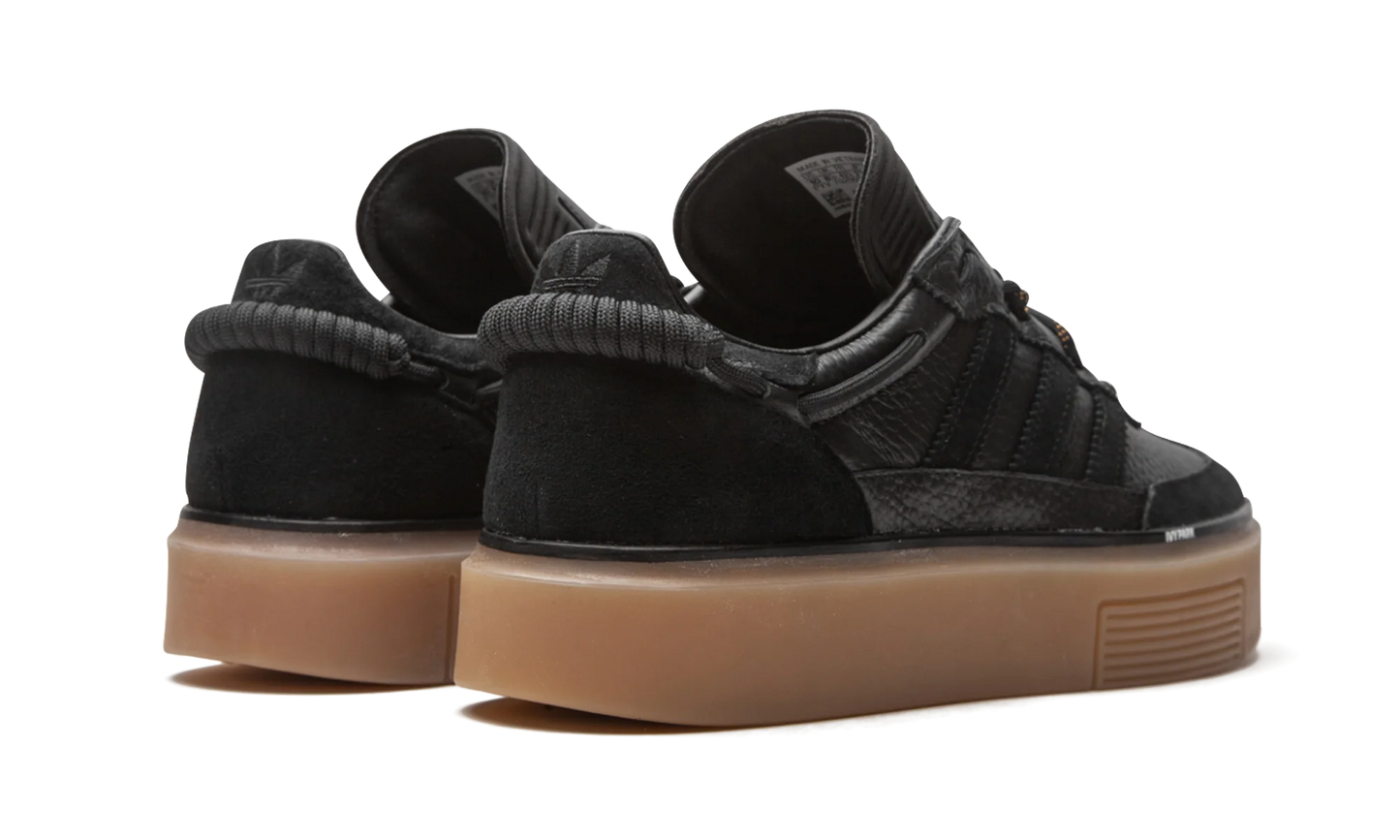 SUPERSLEEK 72 WMNS "Beyonce - Ivy Park - Black/Gum" FZ4386