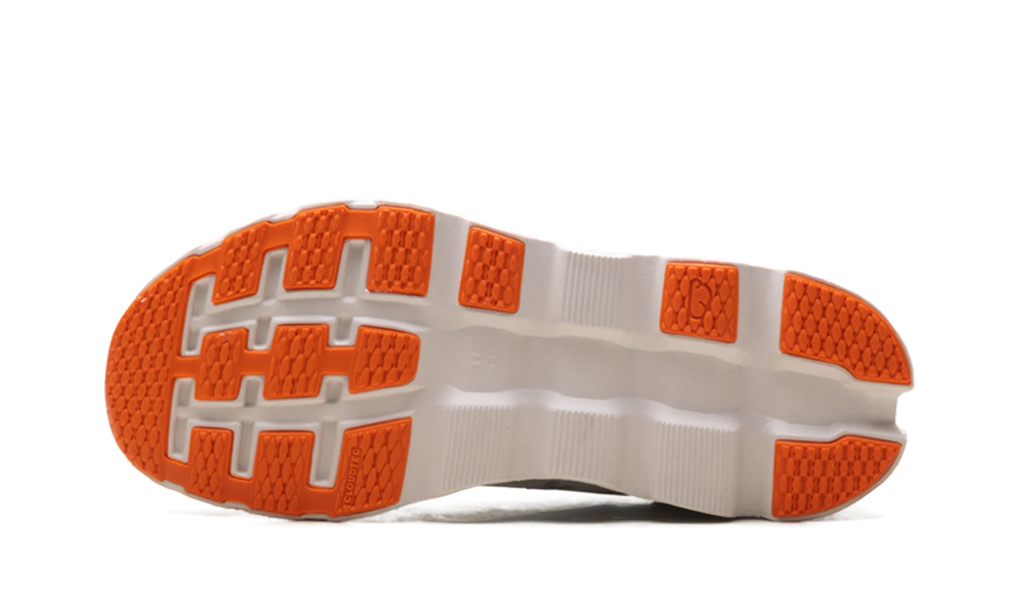 Cloudstratus WMNS "Undyed White Sand Orange" 3WD30121148