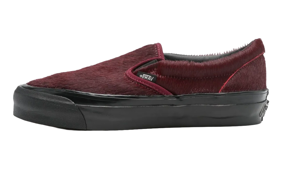 Classic Slip-On 98 LX "Pony Hair Burgundy Black" VN000EEZBRG