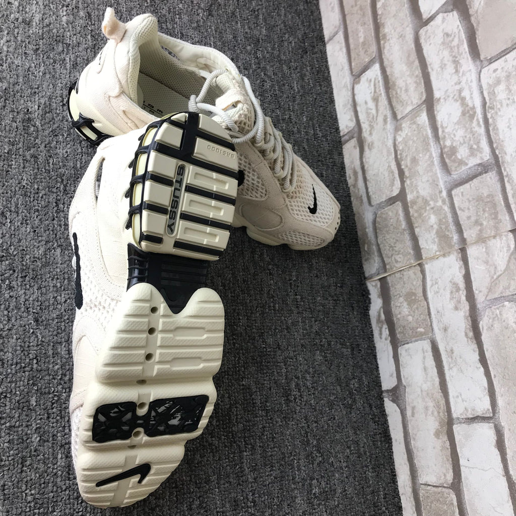 Zoom Spiridon Cage 2 Stussy Fossil