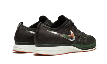Flyknit Trainer "Velvet Brown" AH8396 202