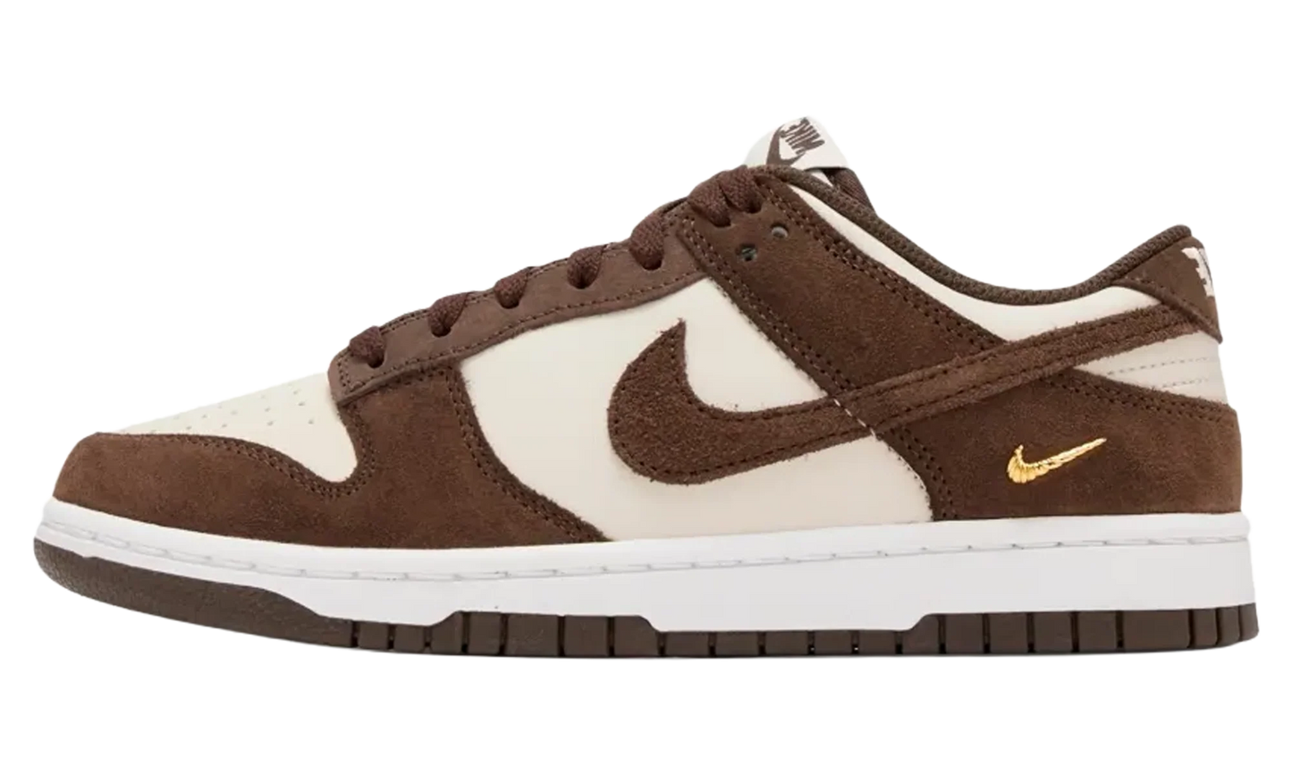 Dunk Low Suede WMNS "Light Orewood Brown / Baroque Brown / White" IO4244 102